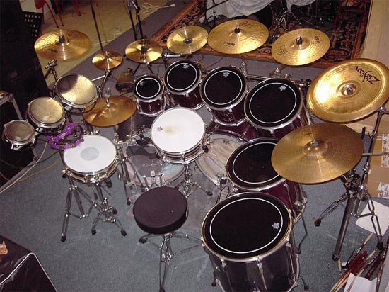 DrumsOnTheWeb.com - Download your favorite music for drummers and percussionists!