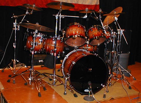 DrumsOnTheWeb.com - Download your favorite music for drummers and percussionists!