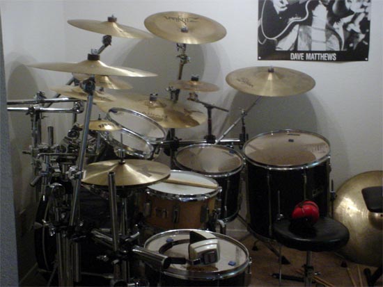 DrumsOnTheWeb.com - Download your favorite music for drummers and percussionists!