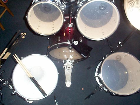 DrumsOnTheWeb.com - Download your favorite music for drummers and percussionists!