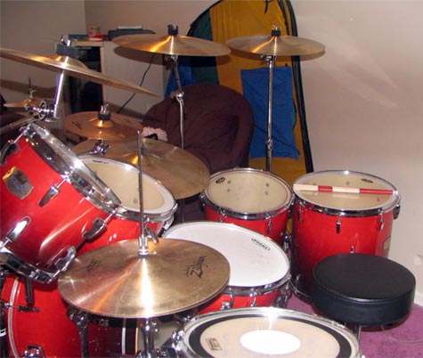 DrumsOnTheWeb.com - Download your favorite music for drummers and percussionists!