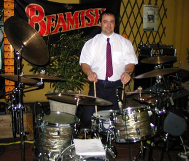 DrumsOnTheWeb.com - Download your favorite music for drummers and percussionists!