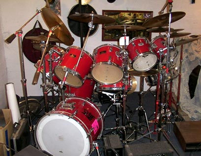 DrumsOnTheWeb.com - Download your favorite music for drummers and percussionists!