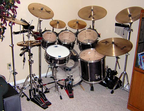 DrumsOnTheWeb.com - Download your favorite music for drummers and percussionists!