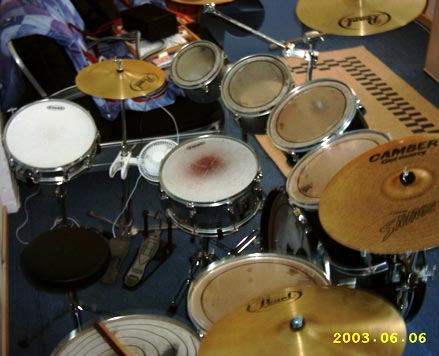 DrumsOnTheWeb.com - Download your favorite music for drummers and percussionists!