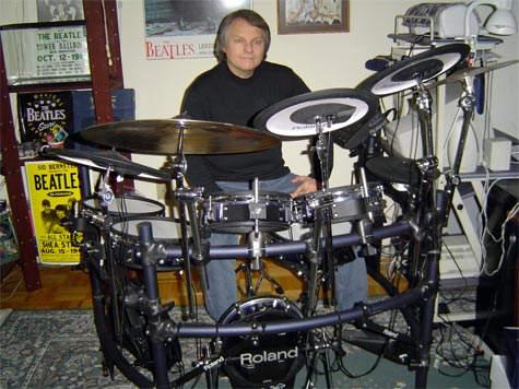 DrumsOnTheWeb.com - Download your favorite music for drummers and percussionists!